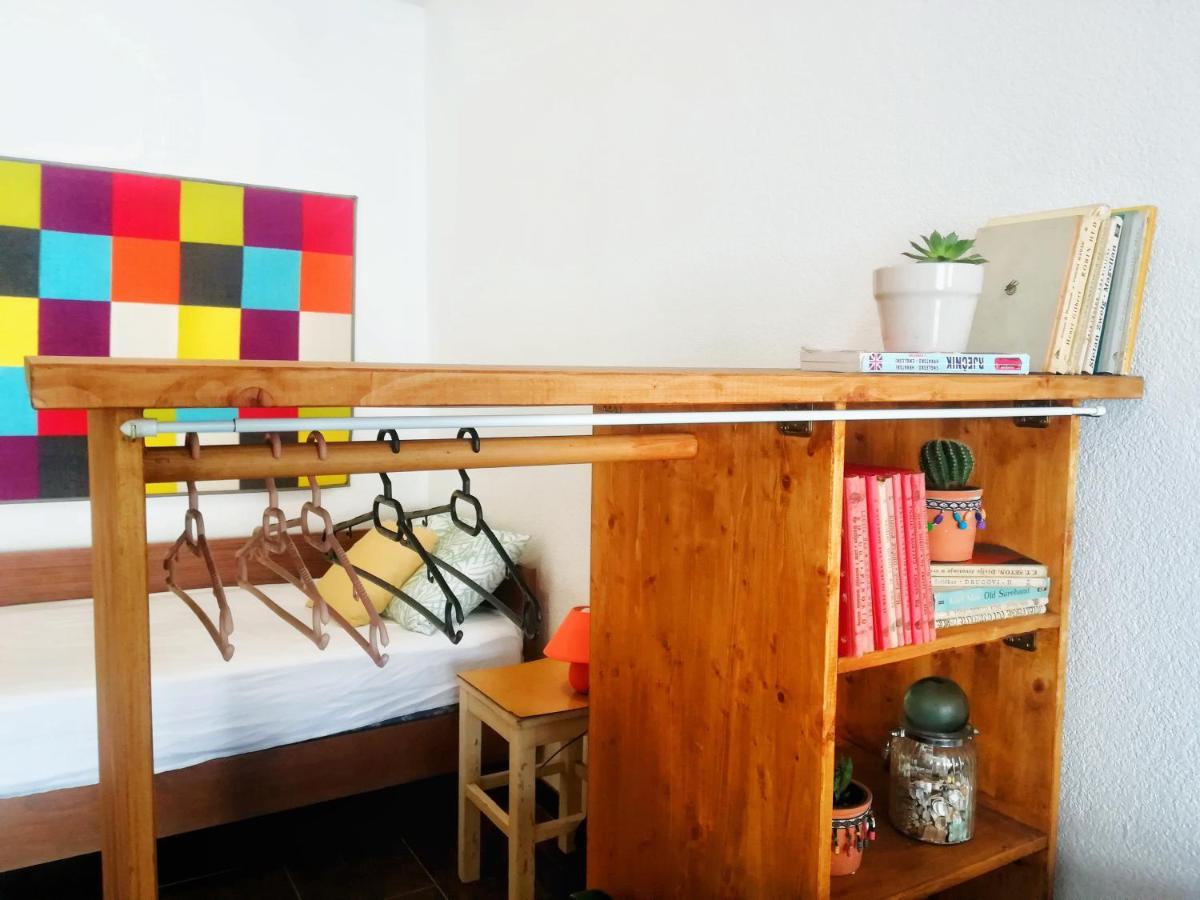 River-view Studio Perfect For Travelers Appartement